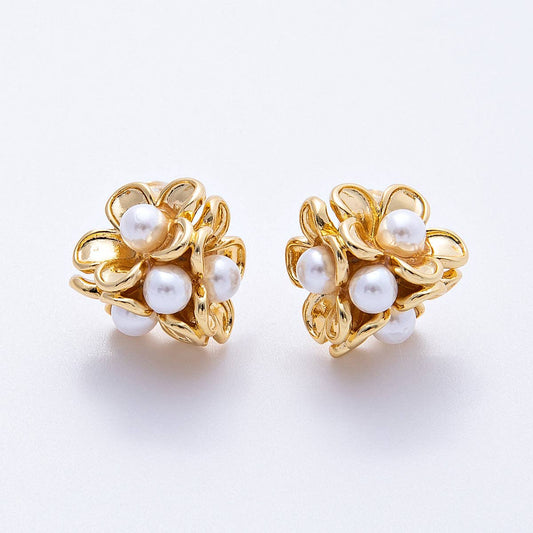 16K Gold Filled Shell Pearl Daisy Flower Stud Earrings